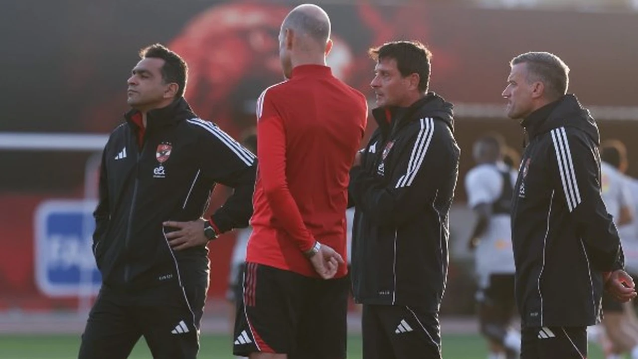 حان وقت الحساب.. مجدي الجلاد يهاجم لاعبي الأهلي عقب الخسارة أمام بيراميدز